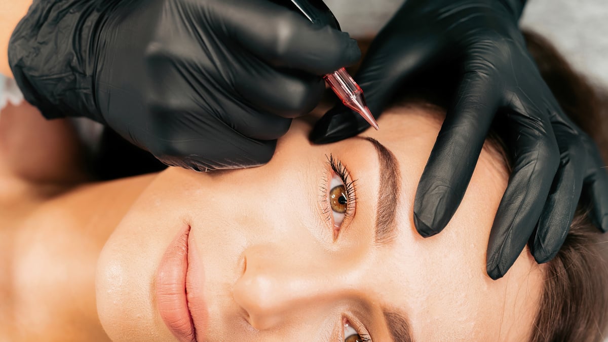 Procedure of Permanent Eyebrow Makeup